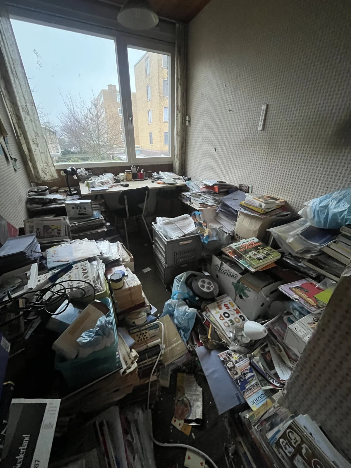 Voor: Woningontruiming, Landsmeer (Amsterdam)