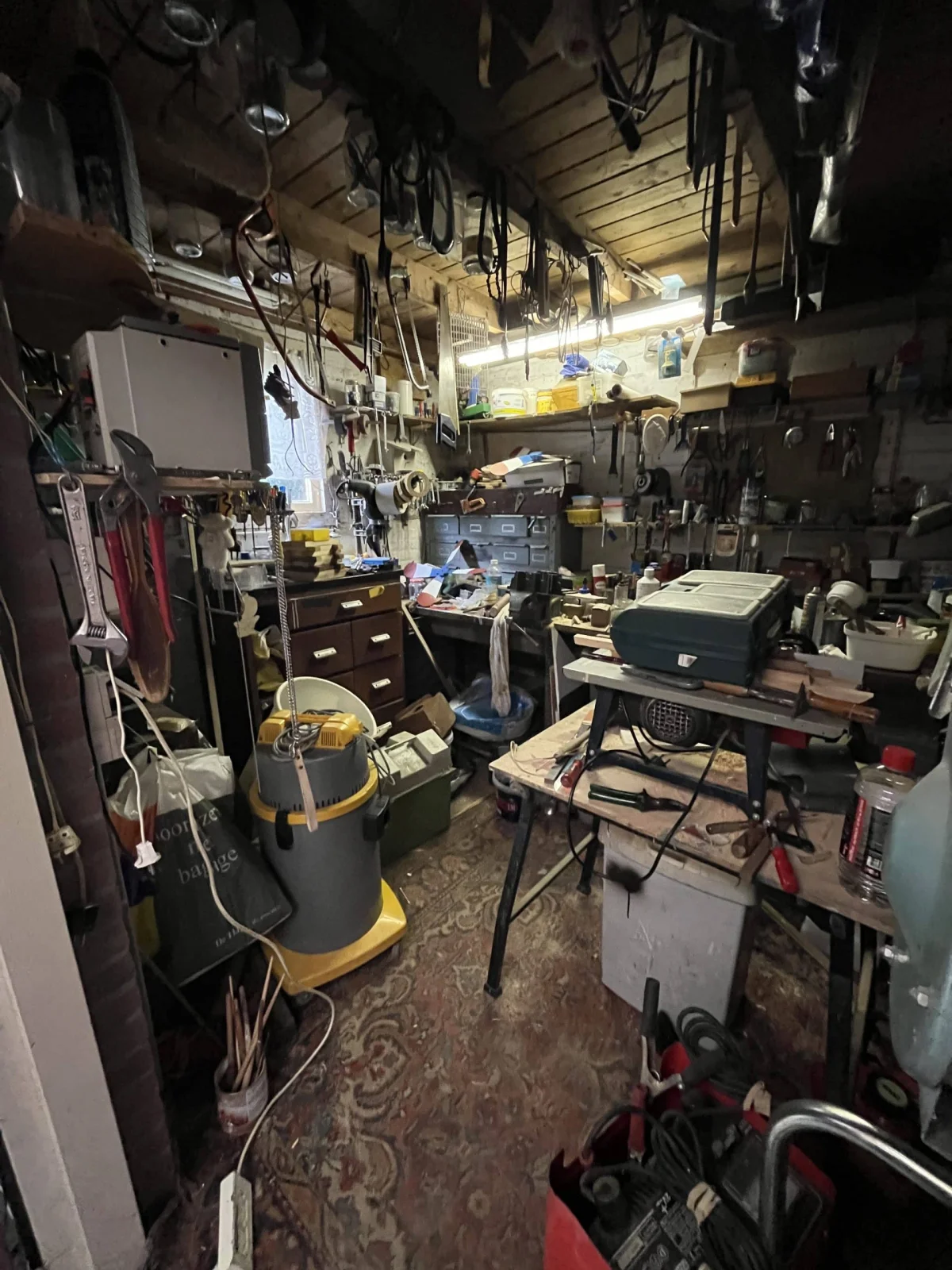 Voor: Woningontruiming, Den Bosch (Noord-Brabant)